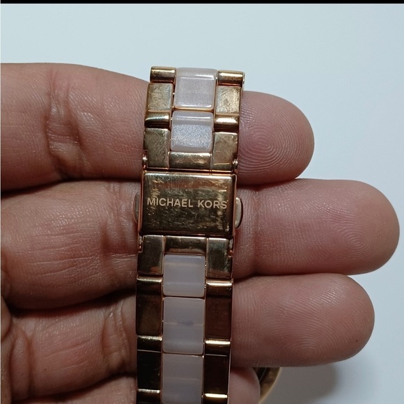 Michael Kors Ladies' Jaryn Rose Gold Tone and Acetate Watch MK3661 - Picture 7 of 8